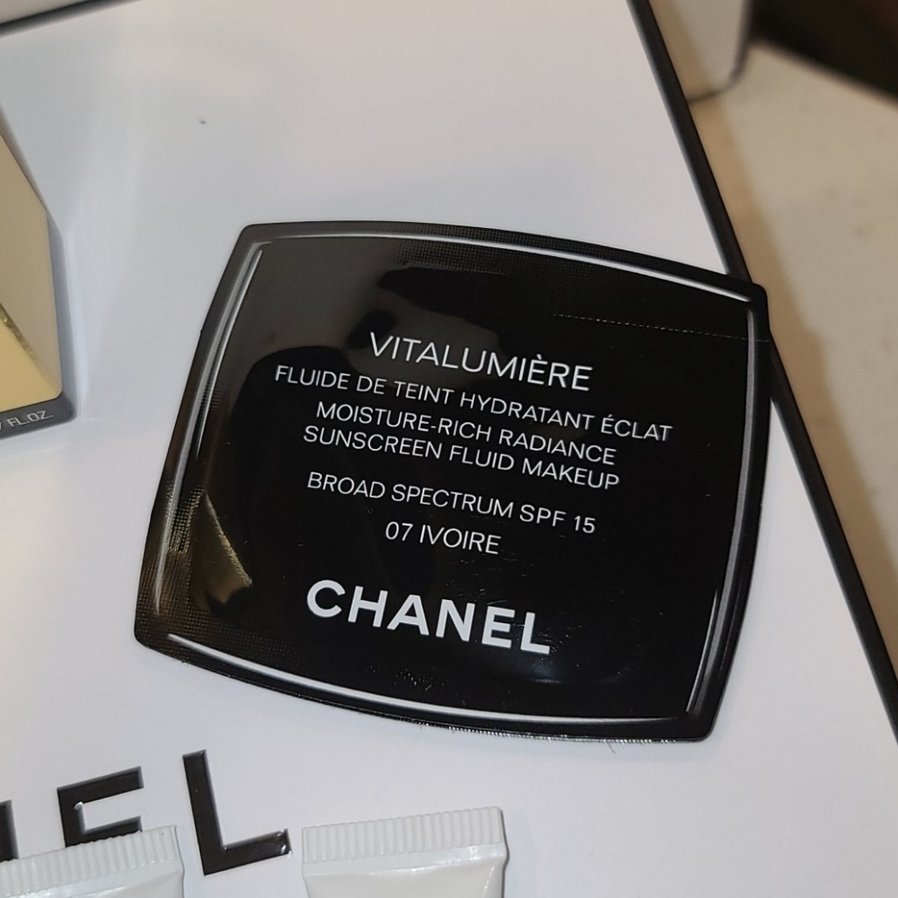 Chanel Bundle - Picture 3 of 7